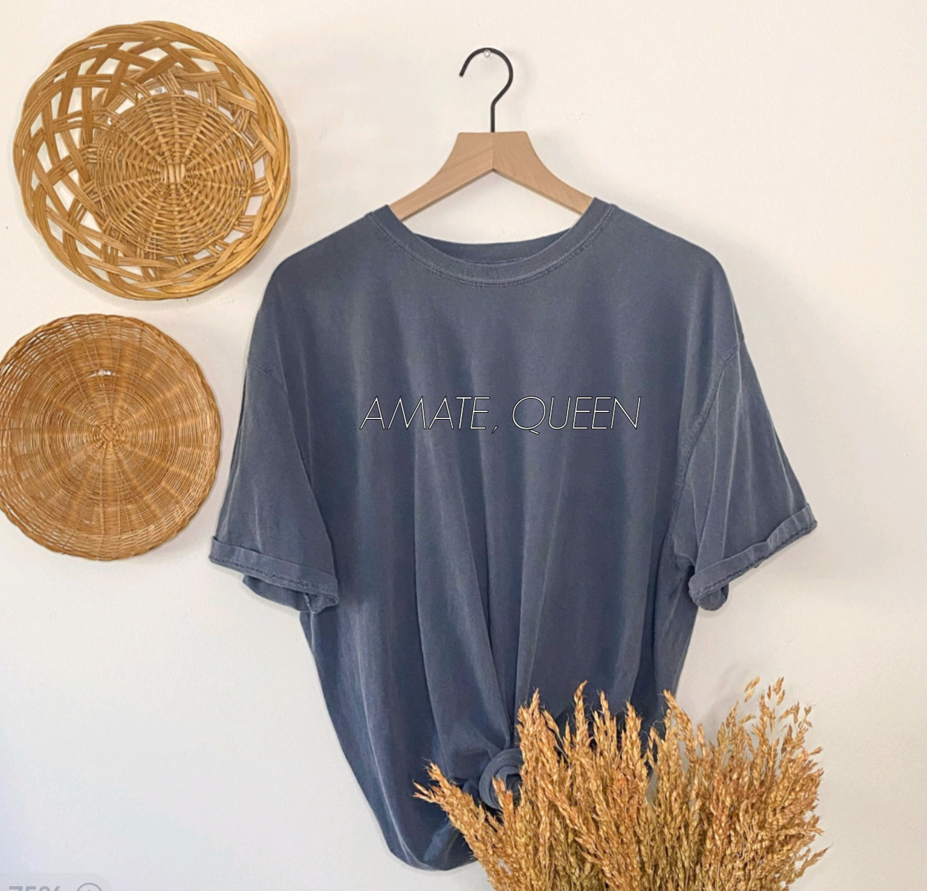 Amate, Queen Dark Blue Tee