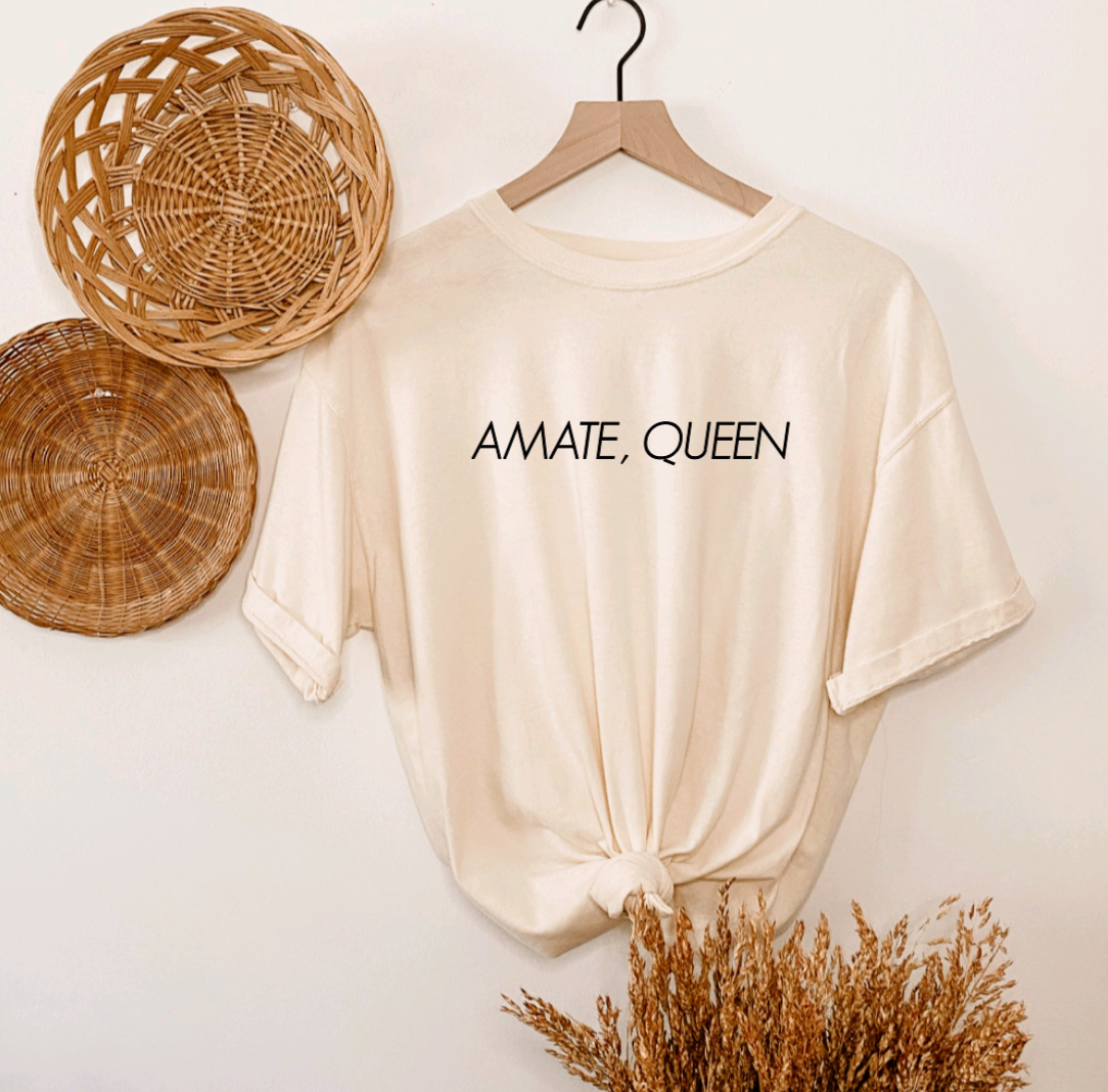 Amate, Queen Tee