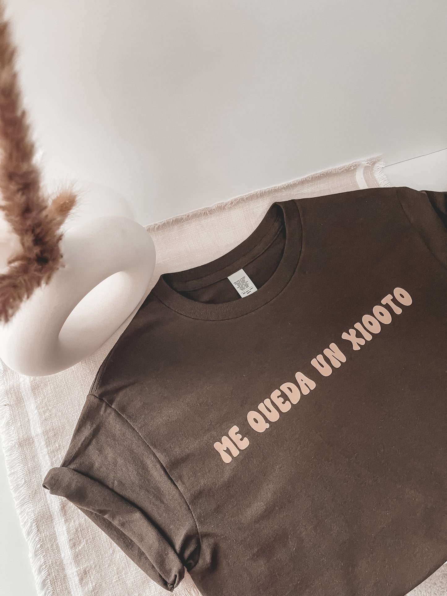 Me Queda Un x100to Brown T-Shirt